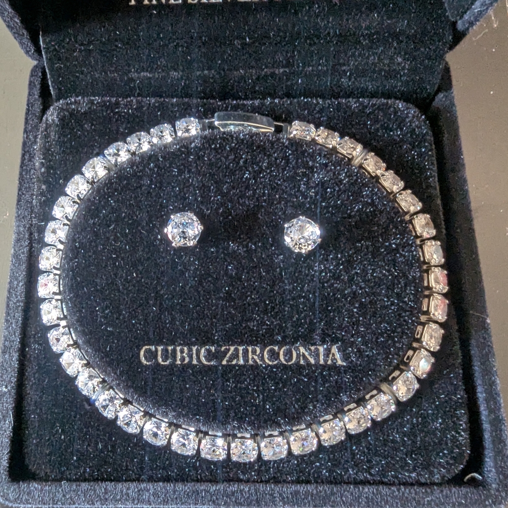CZ Earrings/Bracelet Set NIB